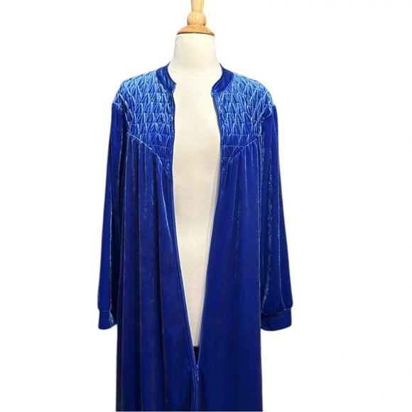 The Vermont Country Store Blue Velour Robe Long Length Crushed Velvet, Small - Picture 11 of 14